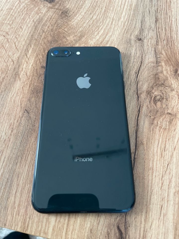 iPhone 8 Plus 64gb in Bad Dürrheim