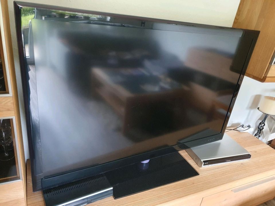 LG 55LE5500 Fernseher 55" - Teildefekt! in Neuffen