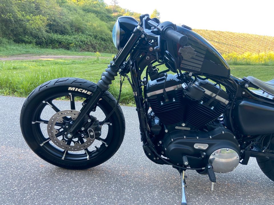 Harley-Davidson Sportster Iron 883 Bobber Kesstech Forty Eight in Weinsheim (Kr Bad Kreuznach)