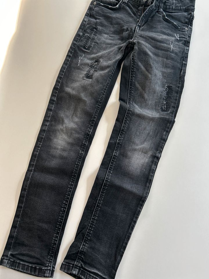 S.Oliver Schwarze Jeans Slim 146 in Pirmasens