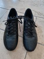 NIKE Tiempo Legend Gr. 43 Stollen Rasen Fussball Schuhe schwarz Hessen - Bruchköbel Vorschau