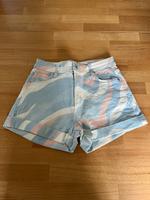 kurze Hose Shorts von Bershka Größe 36 Berlin - Biesdorf Vorschau