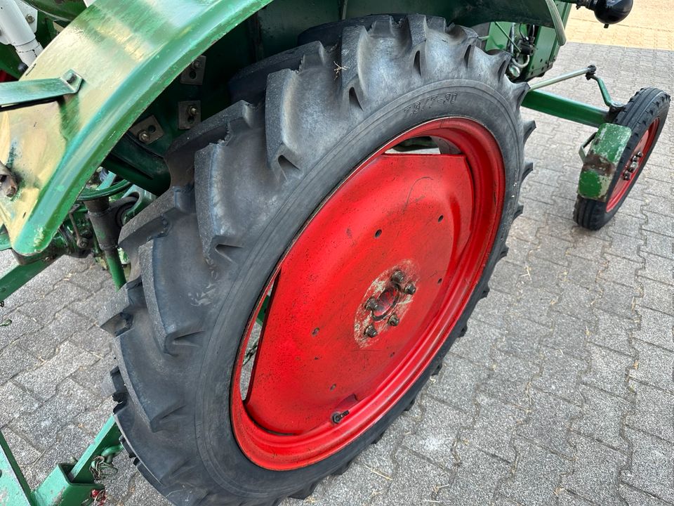 Deutz F1L712 mit Hydraulik Bj. 1959 Oldtimer Traktor Schlepper in Kuppenheim