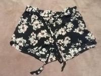 Damen Shorts M Hessen - Schöffengrund Vorschau