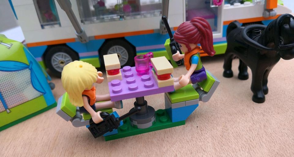 Lego Friends Mias Wohn / Campingmobil in Bestensee