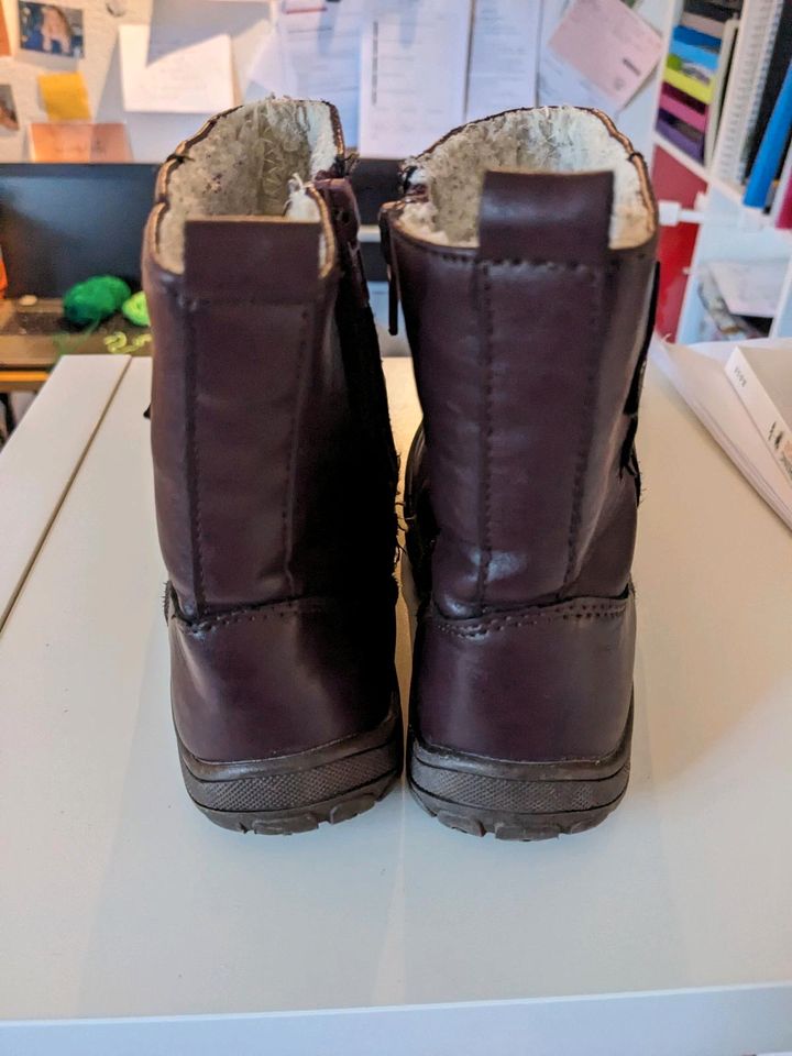 Lila Mädchenstiefel Größe 28 von Impidimpi in Nonnweiler