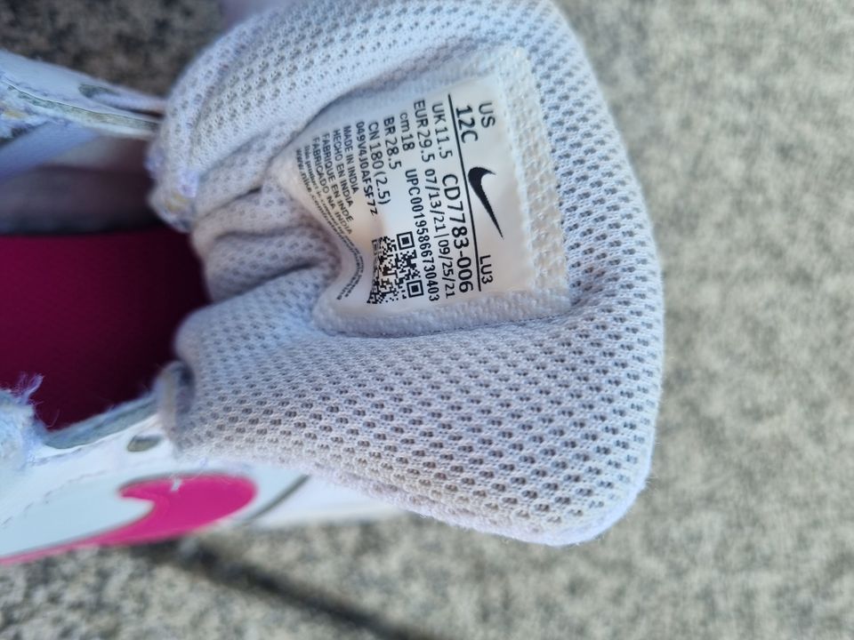 Turnschuhe weiß/pink Gr.29,5 Nike in München
