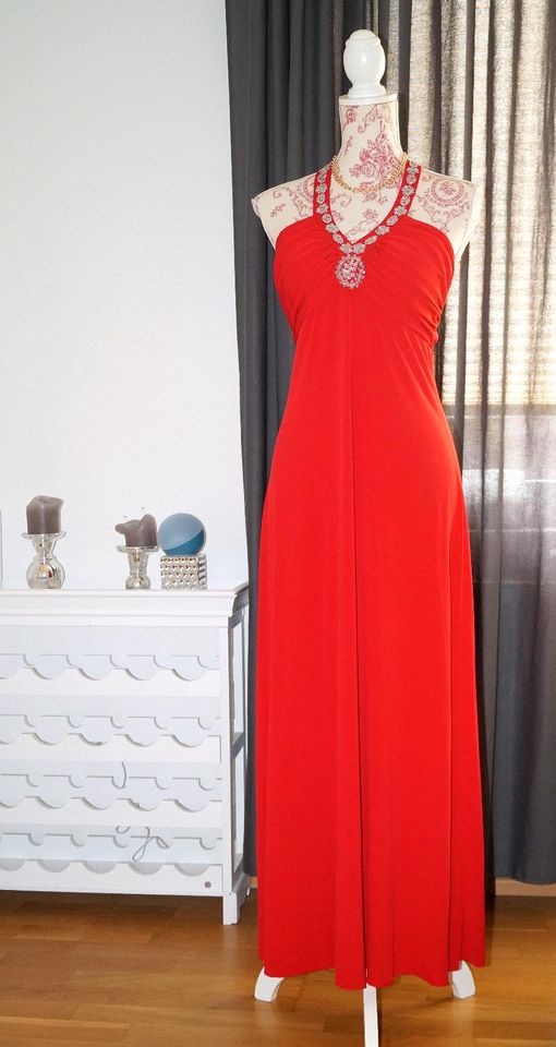 spense Abendkleid Gr.38 NEU Ballkleid rot, BOHO Besatz, Maxikleid in Schortens