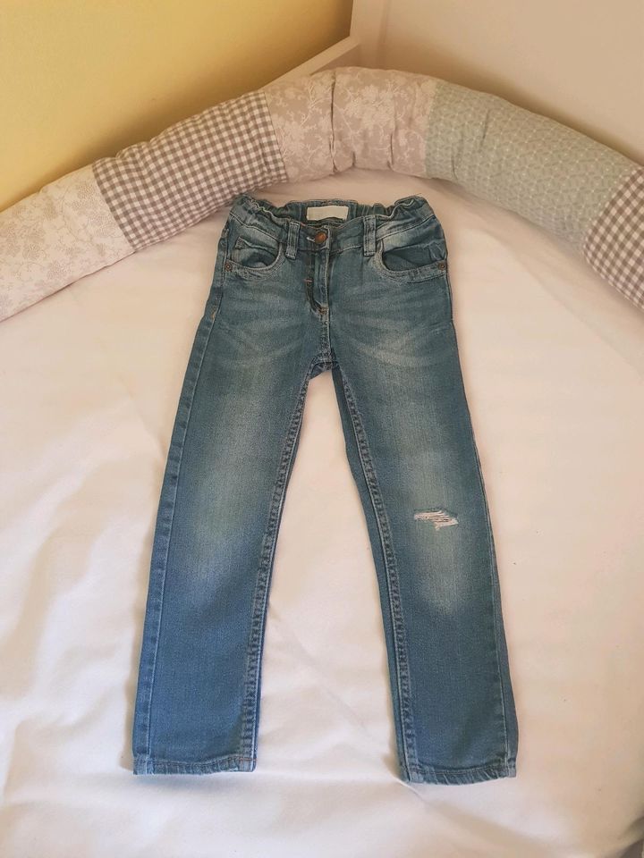 Jeans Impidimpi Gr.98/104 für 2,50€ in Hermeskeil