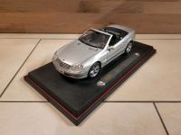 Modellauto Mercedes-Benz SL 1:18 Hessen - Dreieich Vorschau