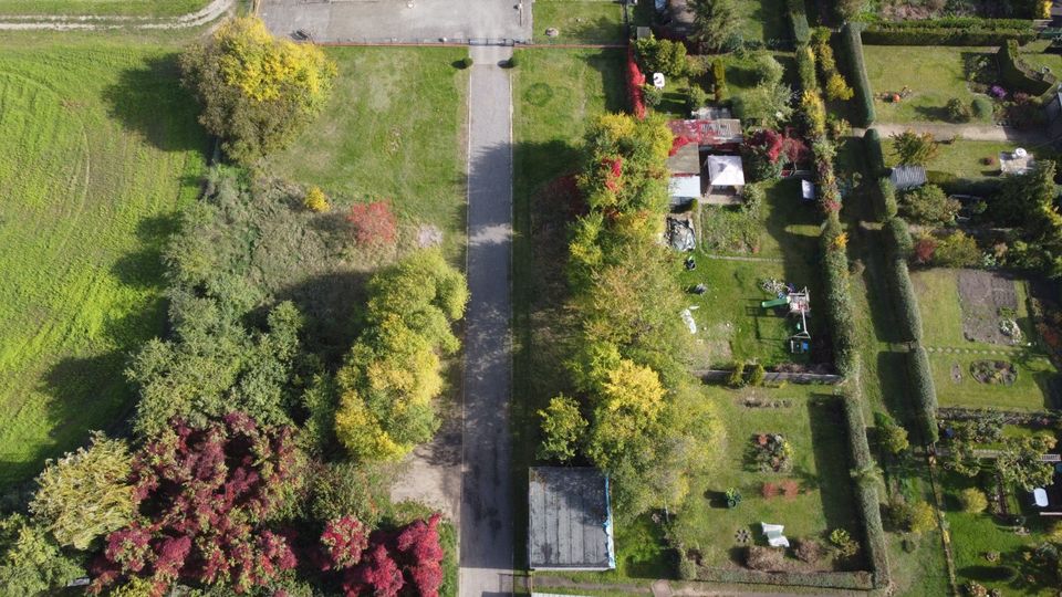 Erholungsgrundstück unbebaut voll erschlossen mit Wasser/Strom ganzjährig in Berlin