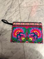 Clutch pink mit Blumenstickerei Aus Baumwolle Brandenburg - Falkensee Vorschau