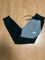 nike tech fleece hose grau schwarz Baden-Württemberg - Tiefenbronn Vorschau