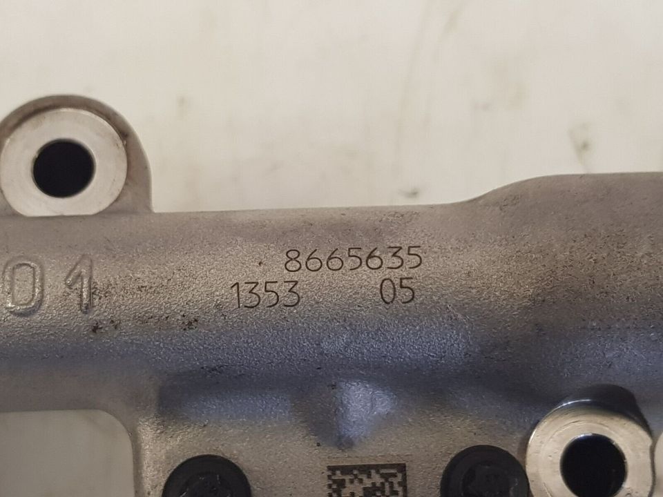 Hochdruckrail Einspritzleiste Zylinder 4-6 8665635 BMW B58B30A in Bielefeld