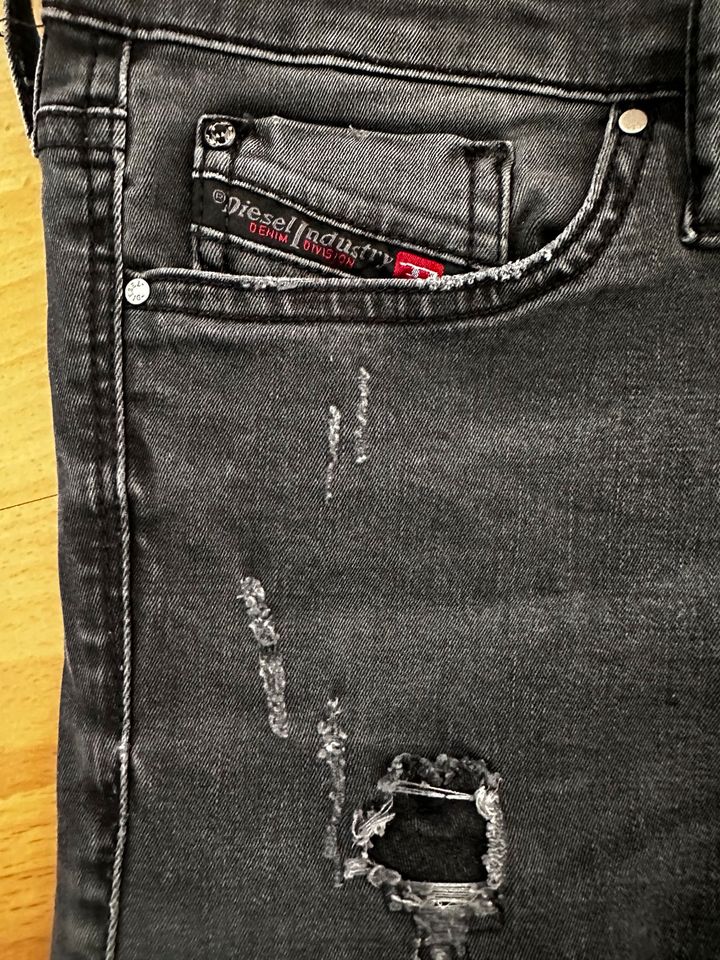 Diesel Jeans neu 25/32 neuwertig in Kirchlengern