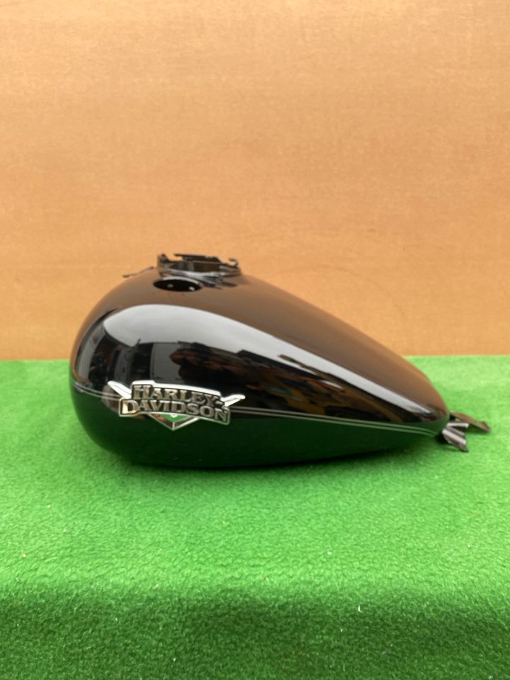 Harley-Davidson Touring Street Road Glide Tank Touring King in Cottbus