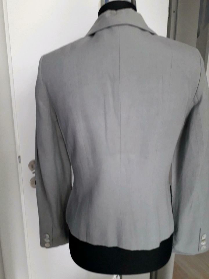 Schicke leichte Jacke/Blazer  vom Apart, 36 in Weyhe