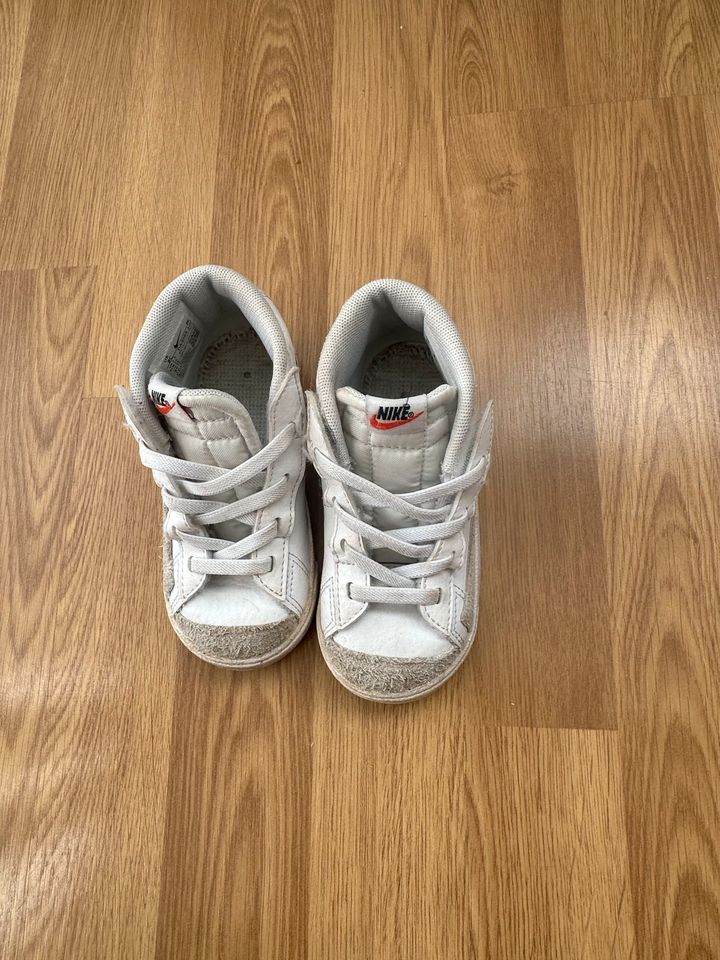 Nike Blazer Mid Kinder Schuhe gr.25 in München