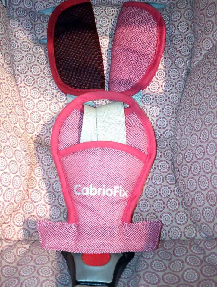 Maxi Cosi CabrioFix Babyschale Autositz Kindersitz + Zubehör 80€ in Erding