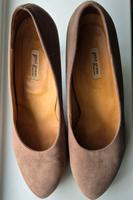 Paul Green Pumps taupe 7,5 Bayern - Kleinostheim Vorschau