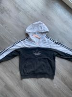 Adidas Pullover (schwarz weiß) Niedersachsen - Burgwedel Vorschau