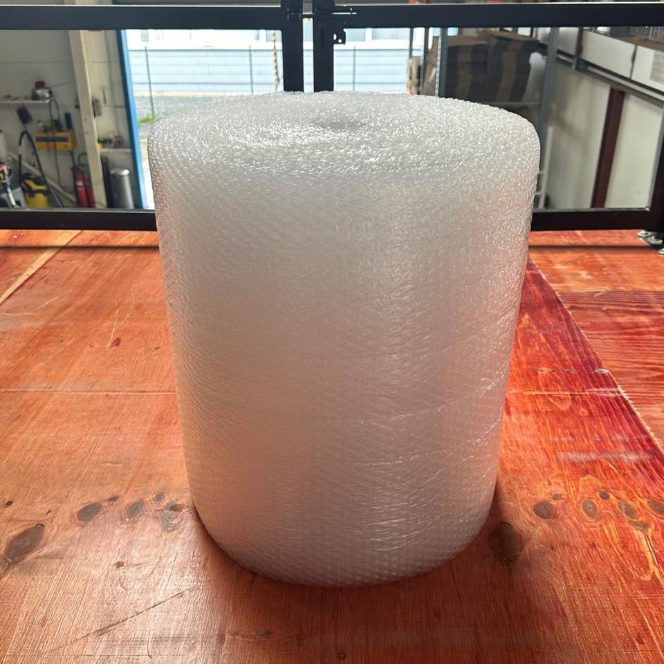 Luftpolsterfolie 3-lagig 10mm Noppen Verpackungsmaterial Rolle in Karben