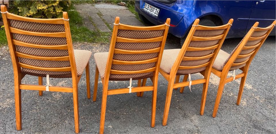 Stühle Holz mit Stoff Bezug in Bad Laasphe