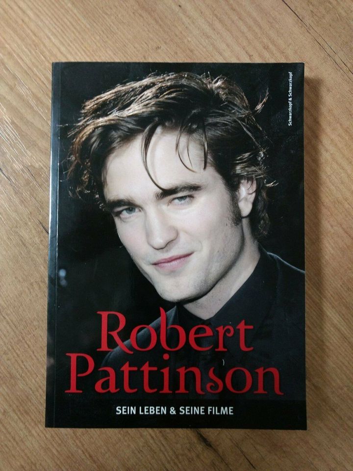 ungelesen: Album Biographie Robert Pattinson/Twilight in Ebersberg