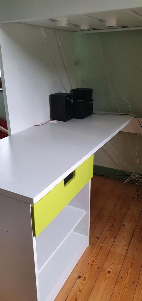 Ikea Hochbett Stuva mit Schreibtisch in Neuwied