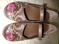 Braune Think Pumps, neuwertig, Gr 38 Nordrhein-Westfalen - Alfter Vorschau