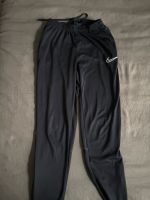 Basic Nike Jogginghose in Größe S Nordrhein-Westfalen - Espelkamp Vorschau