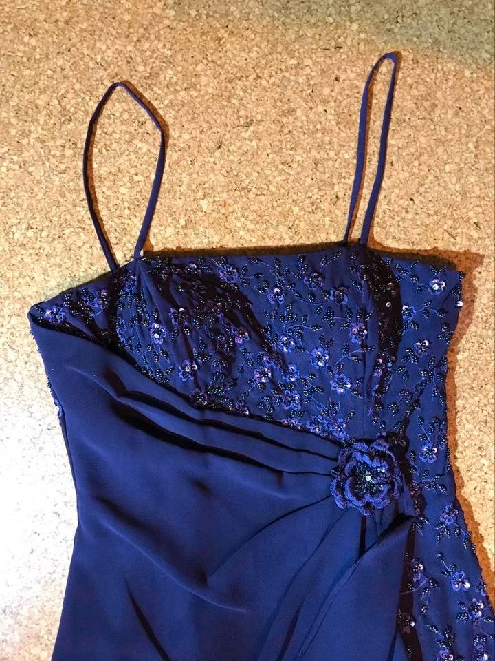 Abendkleid Abiballkleid Größe 36 violett lila - Niente in Oschersleben (Bode)