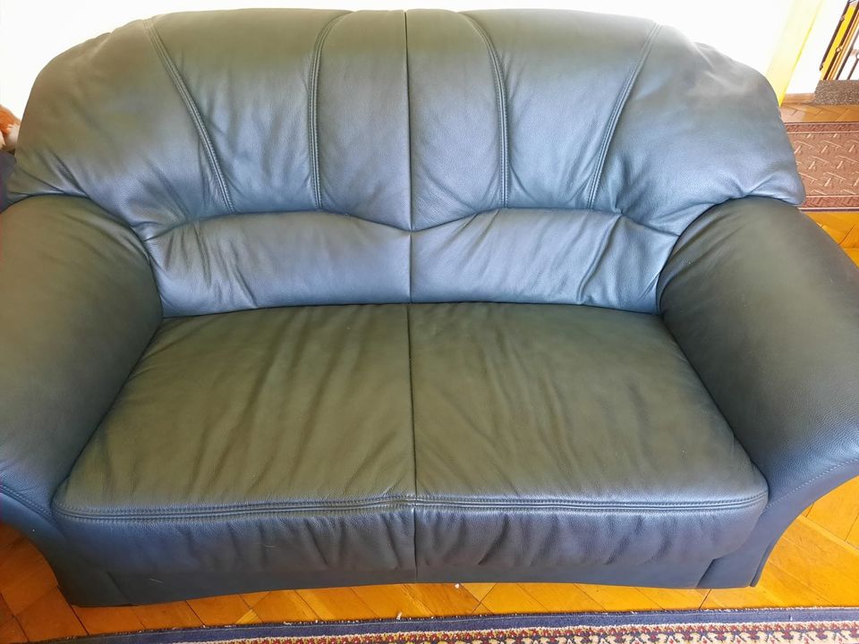 Sofa mit dazugehörigem Sessel in Zschorlau