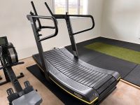 Technogym Skillmill Laufband AirRunner Curved Lamellenlaufband Nordrhein-Westfalen - Dinslaken Vorschau