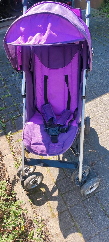 Buggy/Kinderwagen in Marburg