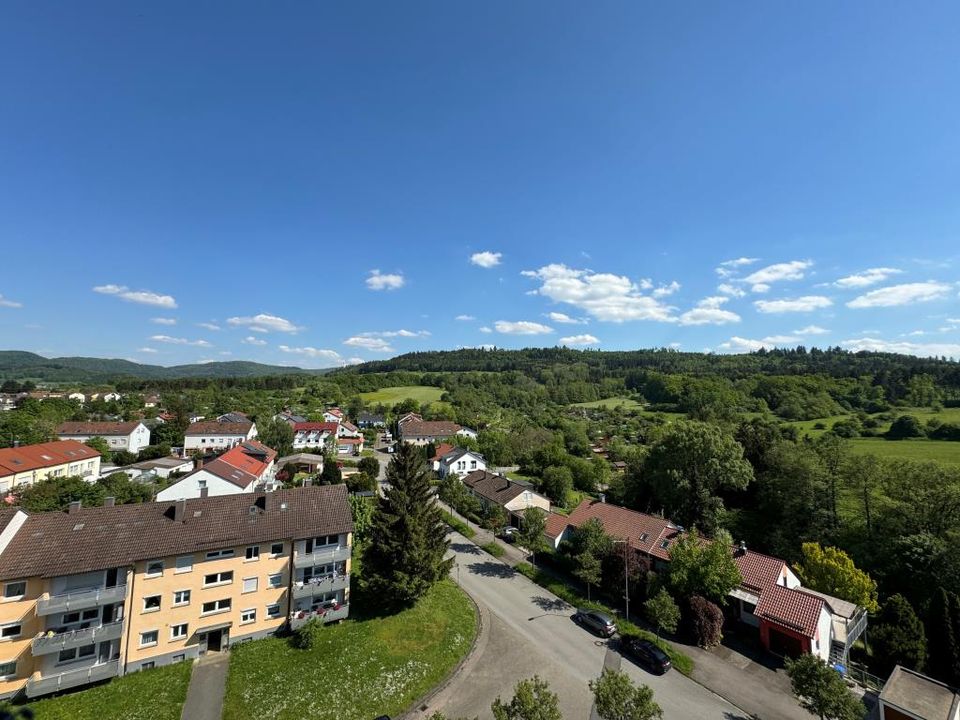 Aussicht genießen! Sofort beziehbare 3 Zimmer Wohnung mit PKW- Stellplatz! in Schwäbisch Gmünd