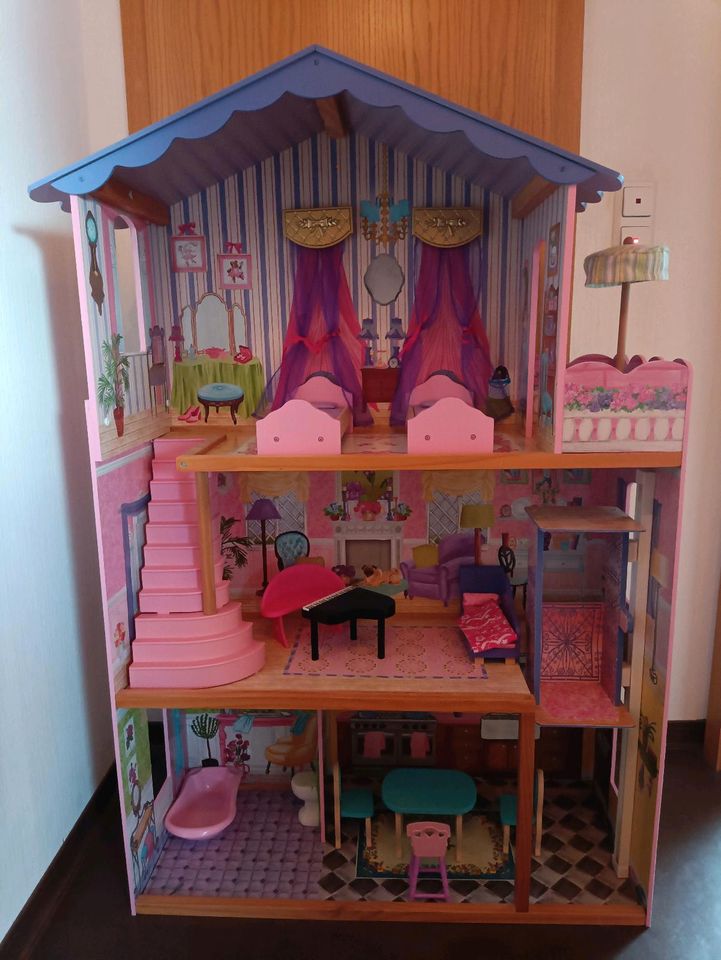 Kidkraft Puppenhaus Barbiehaus NP 240 Euro in Oerlenbach