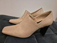 Pumps Mango geschlossene Schuhe beige,  Größe 39 Baden-Württemberg - Reutlingen Vorschau