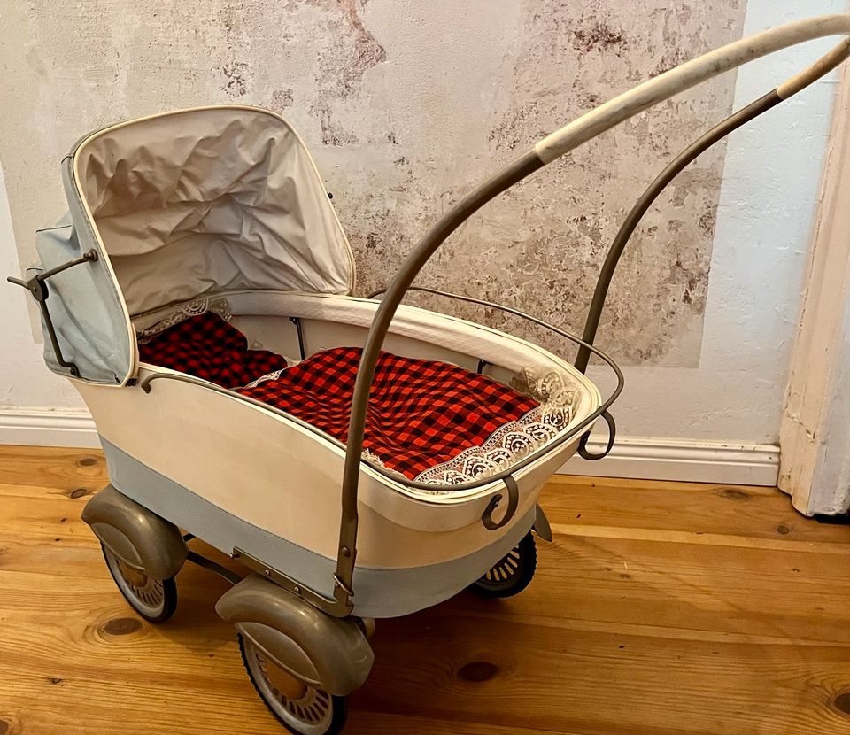 Alter Puppenwagen / Puppen / 50er / Vintage / Antik / mid century in Pankow  - Prenzlauer Berg | Kunst und Antiquitäten gebraucht kaufen | eBay  Kleinanzeigen ist jetzt Kleinanzeigen