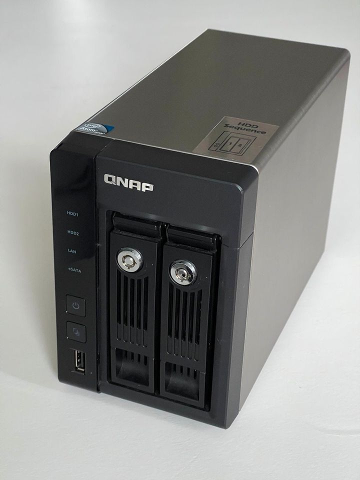 QNAP Turbo Station TS-269 Pro NAS 2x 3TB Seagate ST3........ in Hamburg