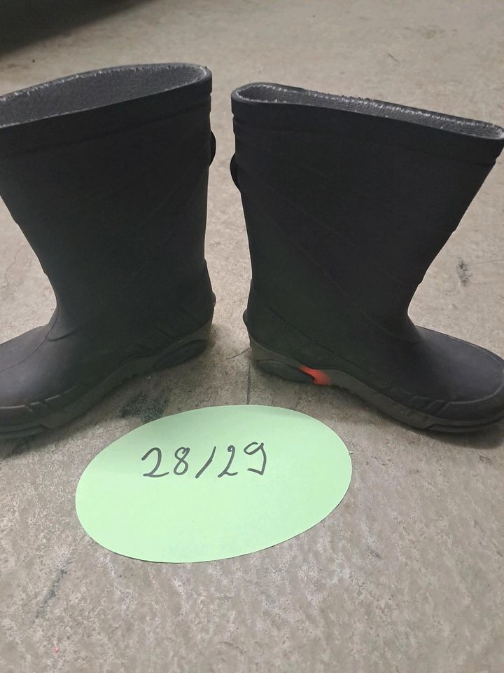 Gummistiefel blinkent in Unterschleißheim