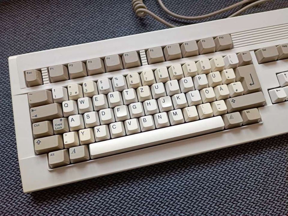 Commodore Amiga 4000 Tastatur - 4000D , 4000T in Passau