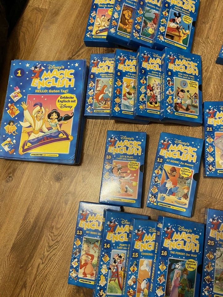 Disney Magic English VHS + Hefte in Gösen bei Eisenberg