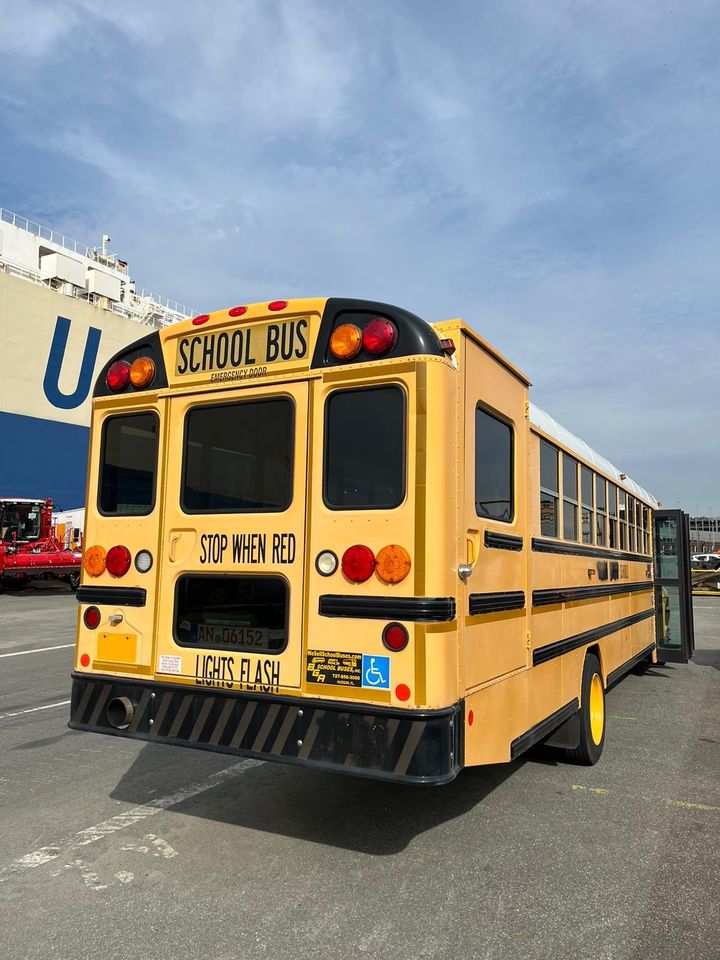 US Schulbus „SKOOLIE“ zu verkaufen in Ansbach