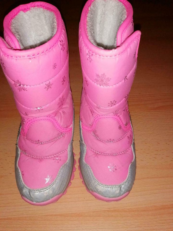 tolle Winterstiefel Gr. 30 in Thiendorf