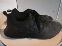 Turnschuhe Kangaroo schwarz Gr. 41 Frankfurt am Main - Fechenheim Vorschau