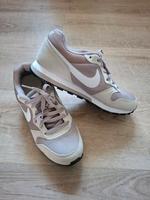Nike MD Runner2, Turnschuhe, Sneaker, 41 Bayern - Dörfles-Esbach Vorschau