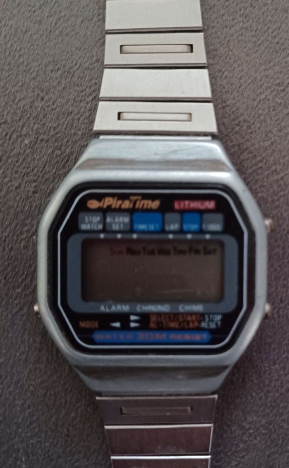Uhr Armbanduhr Herrenarmbanduhr digital in Welzow