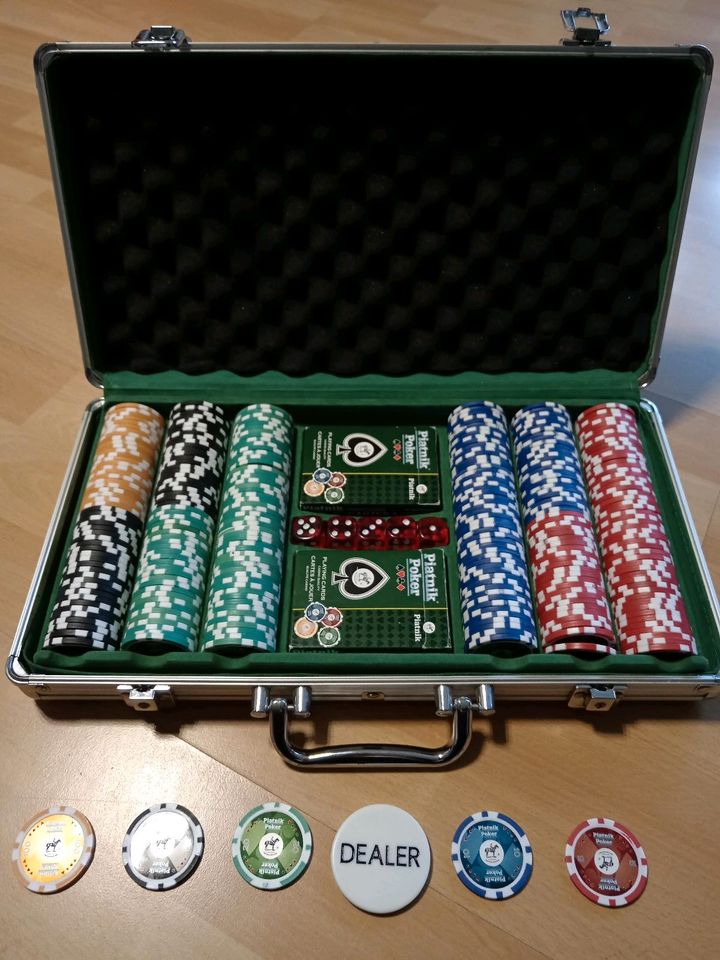 Piatnik Poker Koffer mit 300 Chips in Mauer