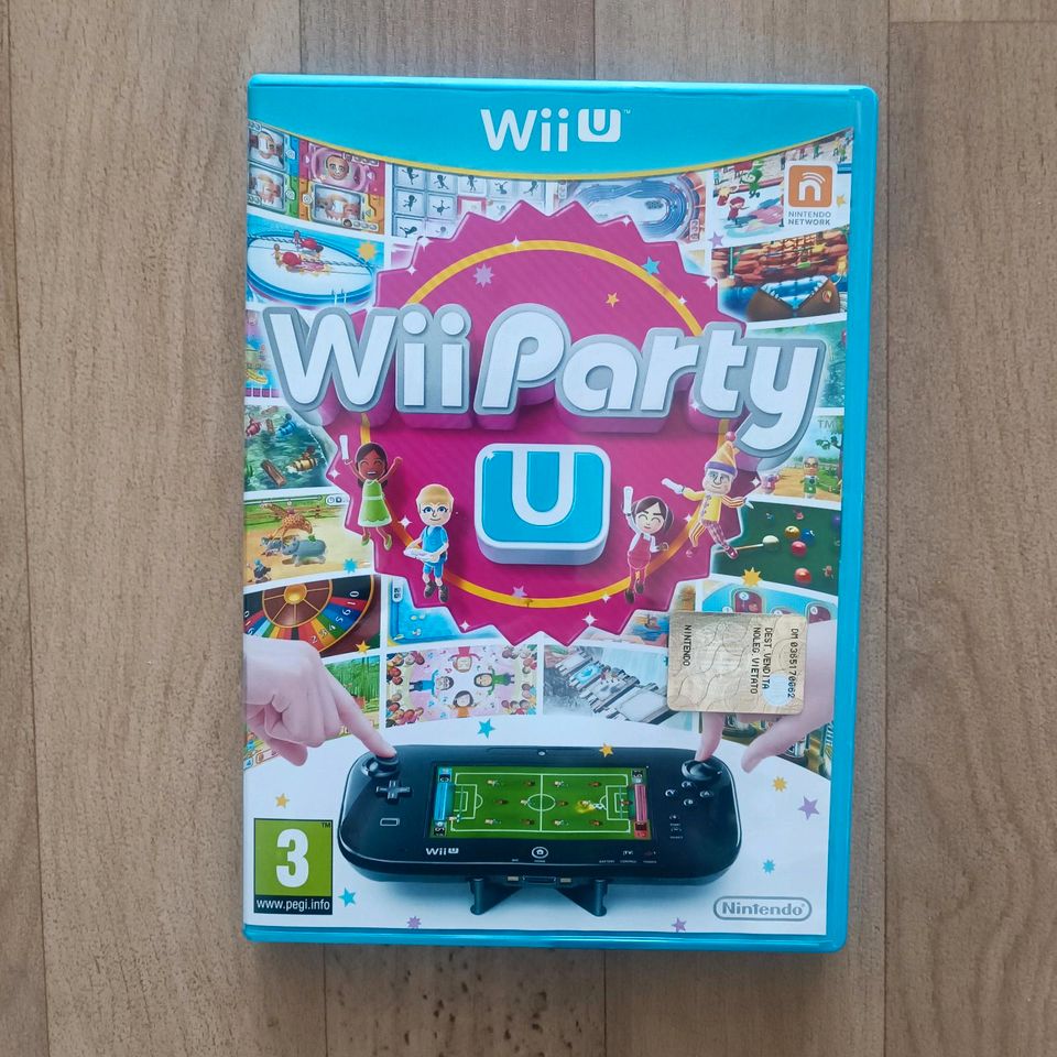 Wii U mit Controller und Spielen in Villingen-Schwenningen